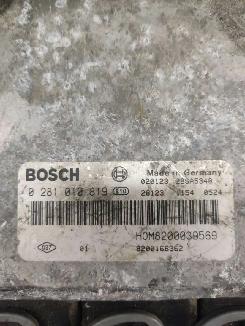 блок управления двигателем Renault Scenic 1 поколение 0281010819 — фото 2