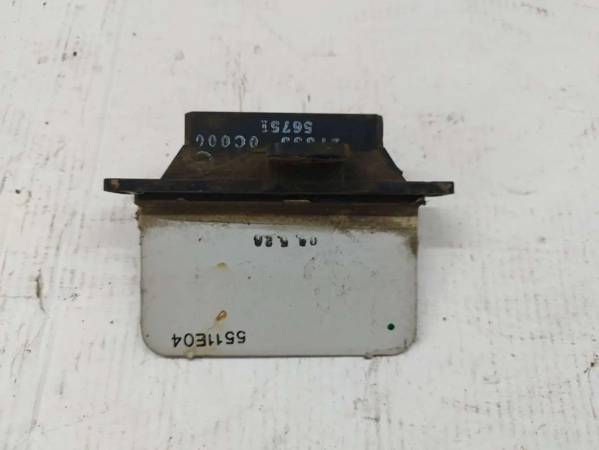 разъем на сопротивление печки Nissan Serena C23 273350C000