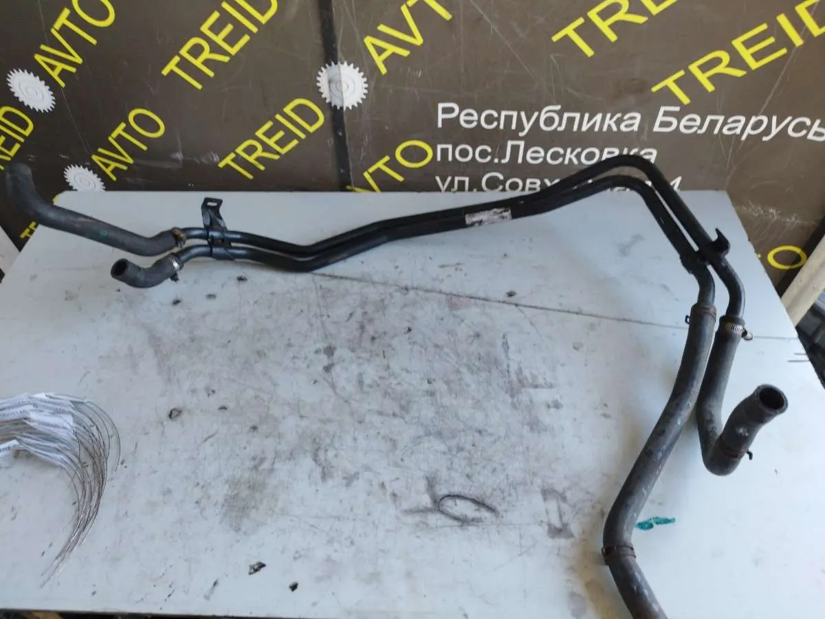 трубка охлаждающей жидкости металлическая Volkswagen Crafter 9068320615