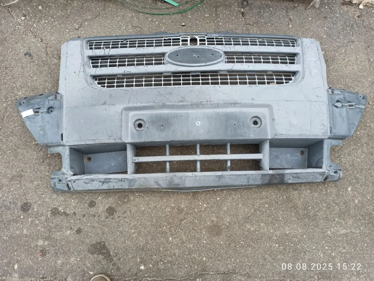 решетка радиатора Ford Transit 6C1117D957A — фото 3