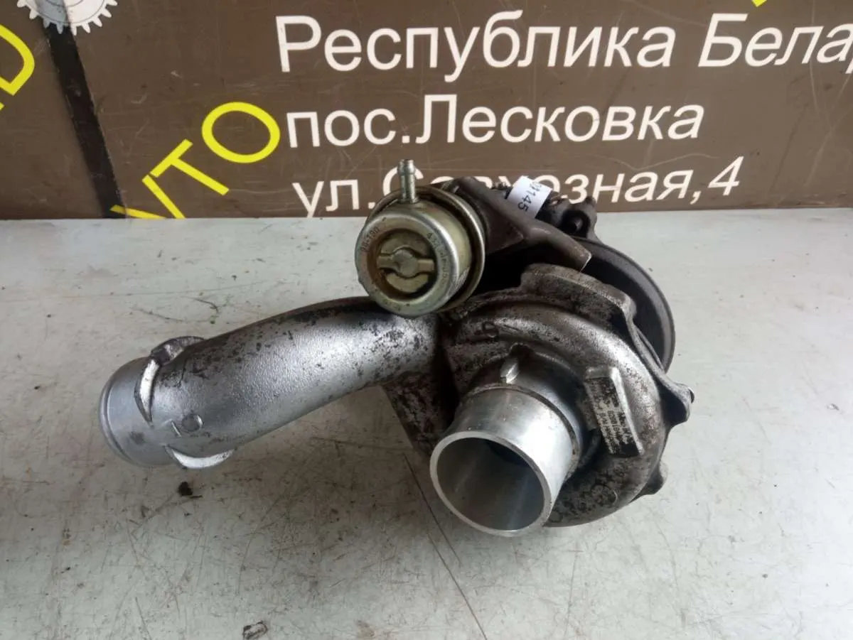 верхняя (малая) турбина Renault Trafic 2 поколение 8200184484A