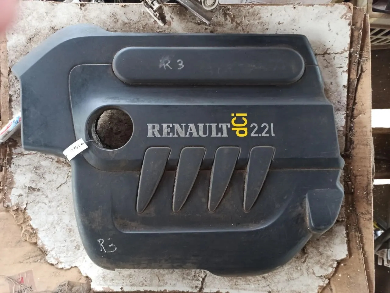 Крышка двигателя декоративная Renault Laguna 2 поколение