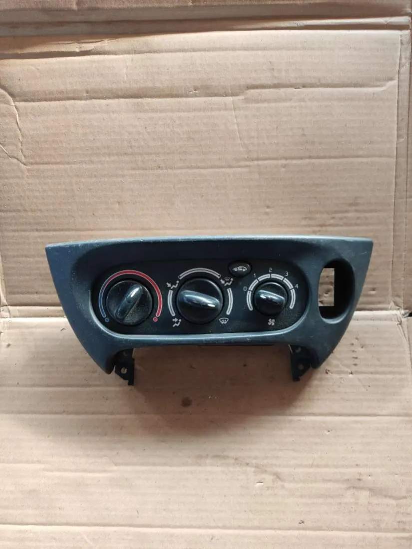 блок управления печки/климат-контроля Renault Scenic 1 поколение