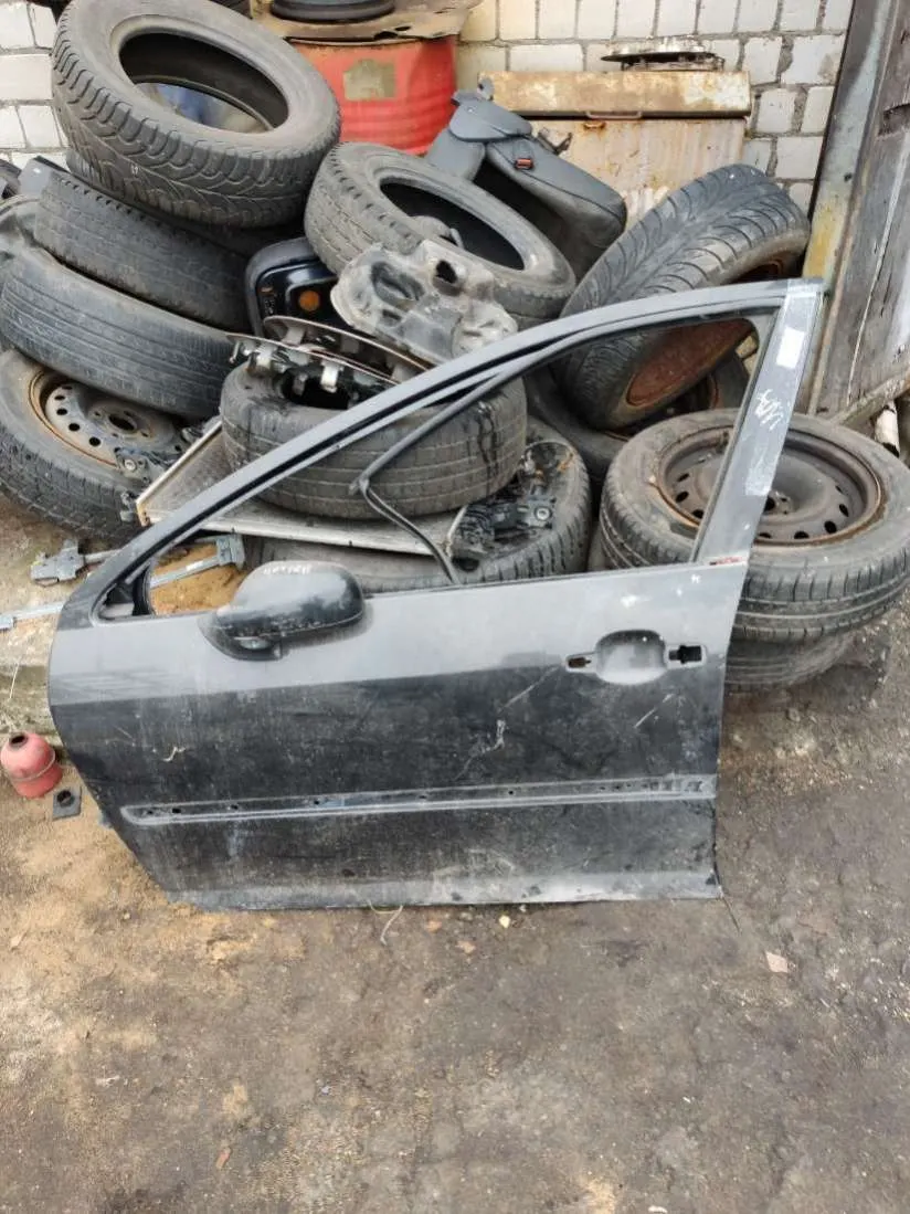 Дверь передняя левая Peugeot 407 1 поколение