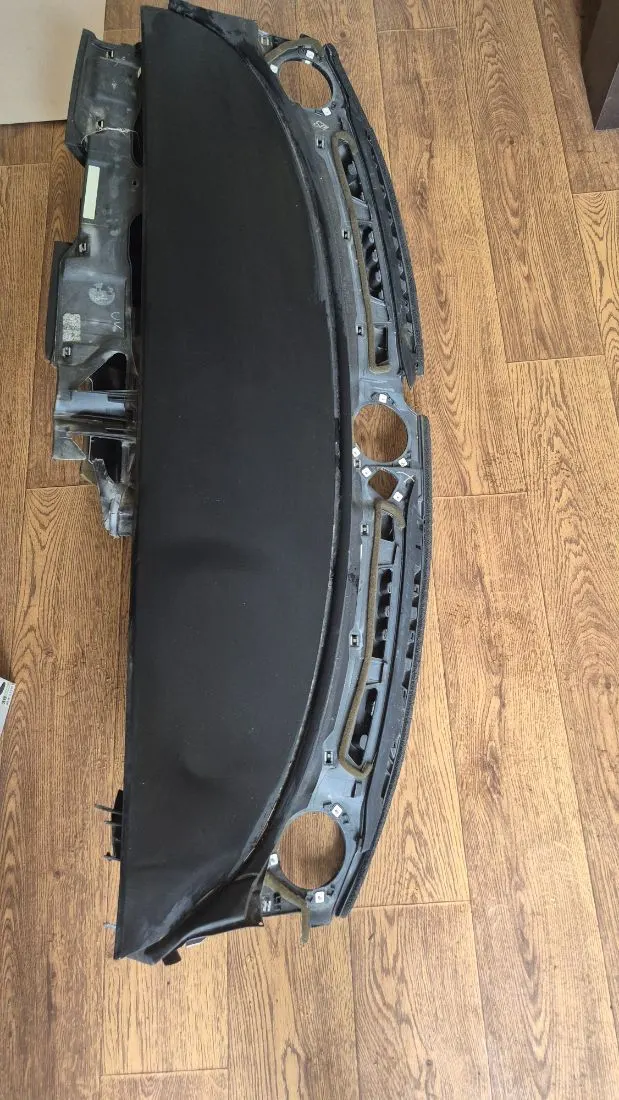 панель передняя салона (торпедо) Tesla Model 3 1 поколение — фото 2