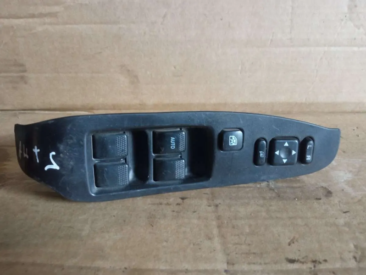 блок управления стеклоподъемниками Subaru Outback 2 поколение