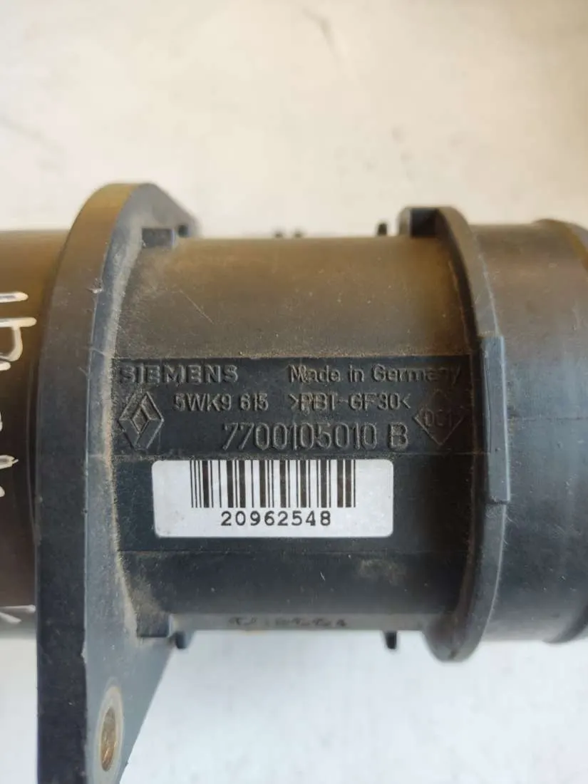 расходомер воздуха Renault Megane 1 поколение 5wk9615 7700105010b — фото 2