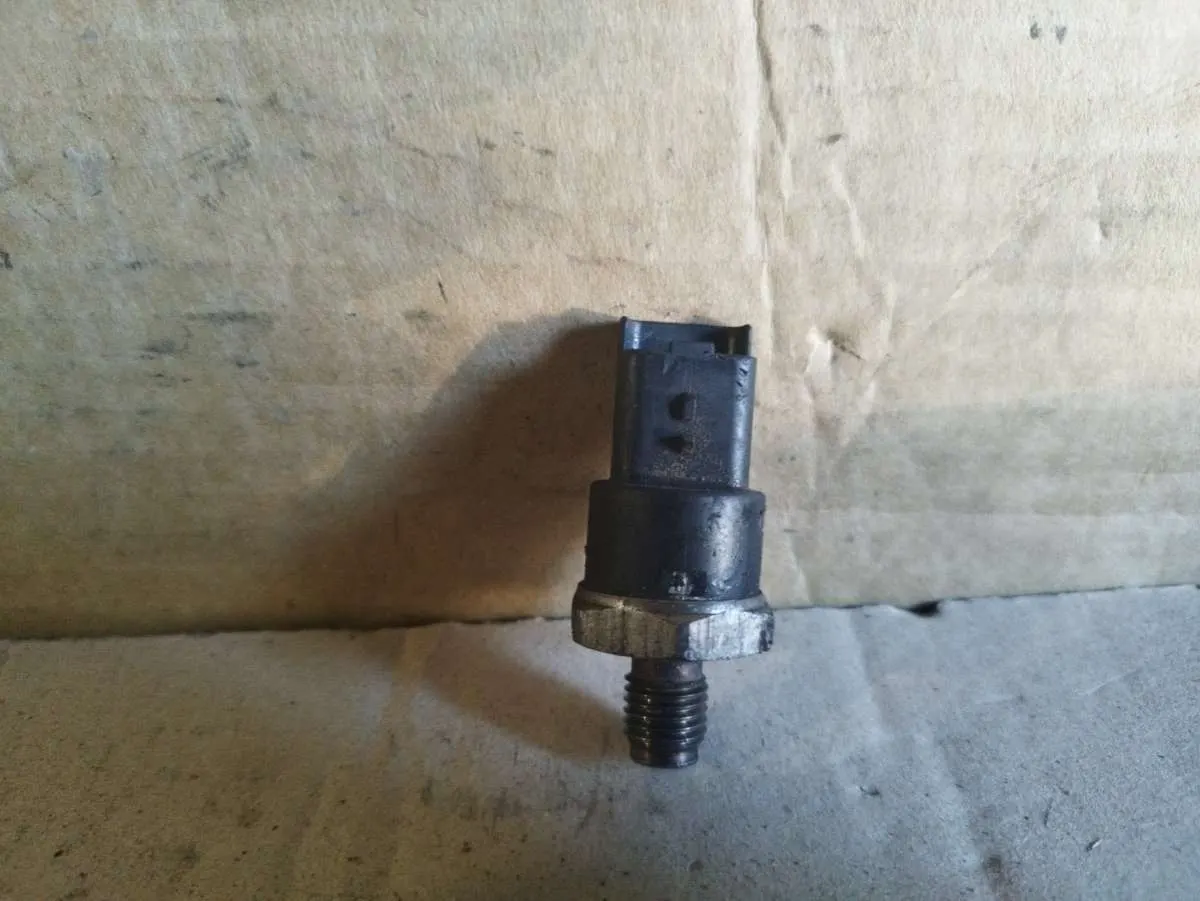 датчик давления топлива Fiat Ducato 0281002592