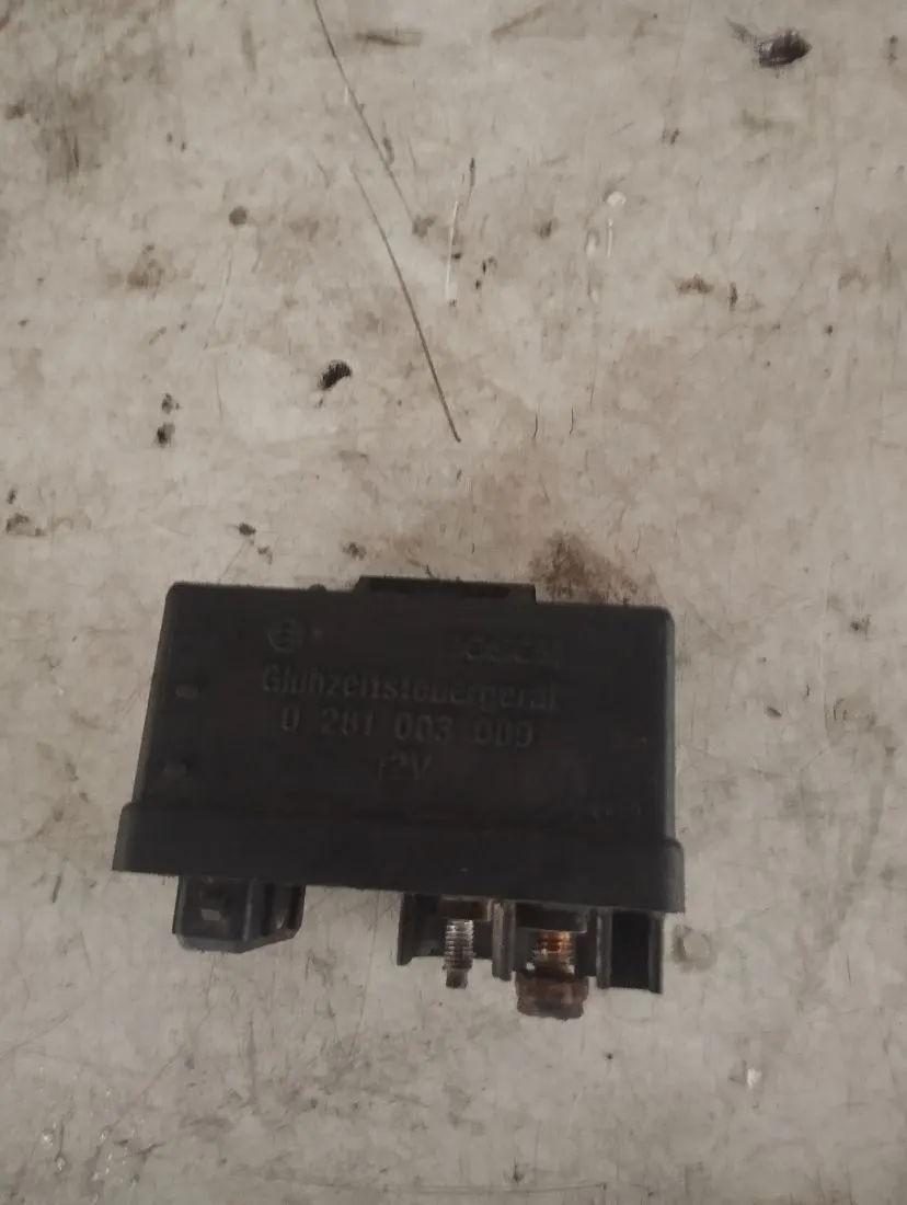 реле накала свечей Peugeot 306 1 поколение 0281003009