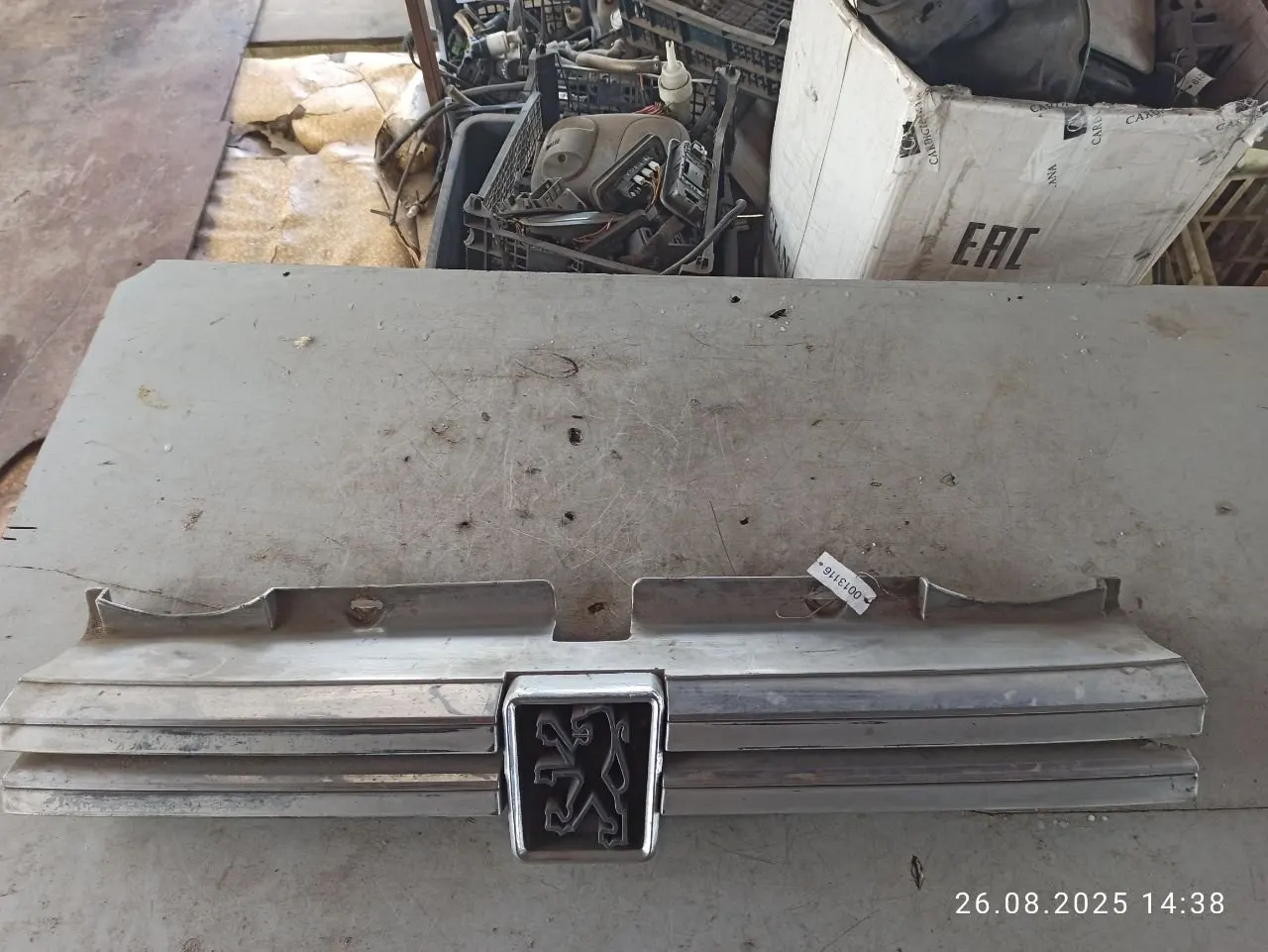 решетка радиатора Peugeot 605 1 поколение