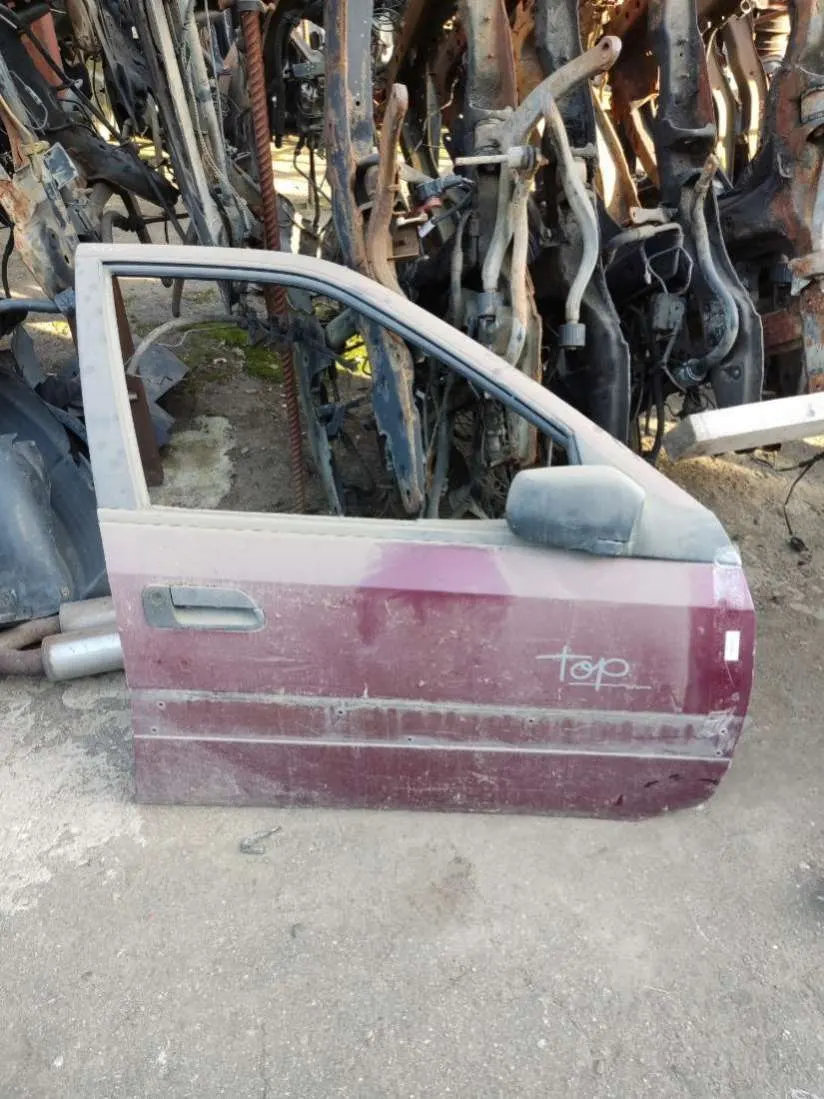 Дверь передняя правая Citroen Xantia 1 поколение