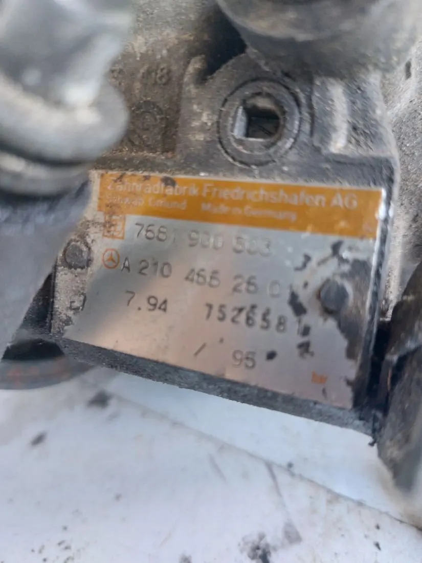 Насос ГУР Mercedes-Benz C-klasse AMG W202 7681900503