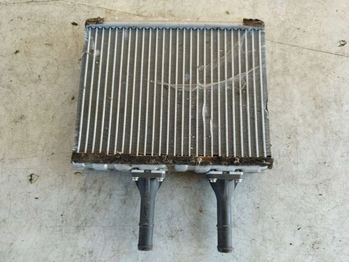 радиатор отопителя (печки) Nissan Almera N16