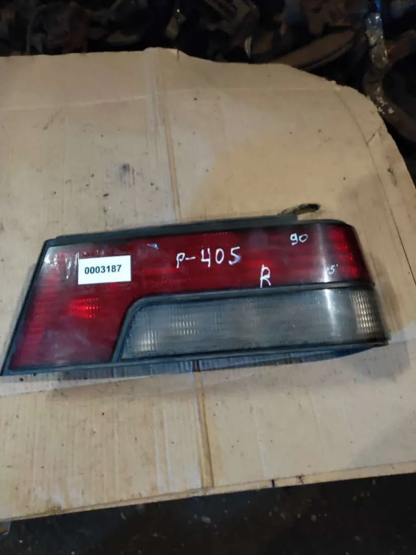 Фонарь задний правый Peugeot 405 1 поколение