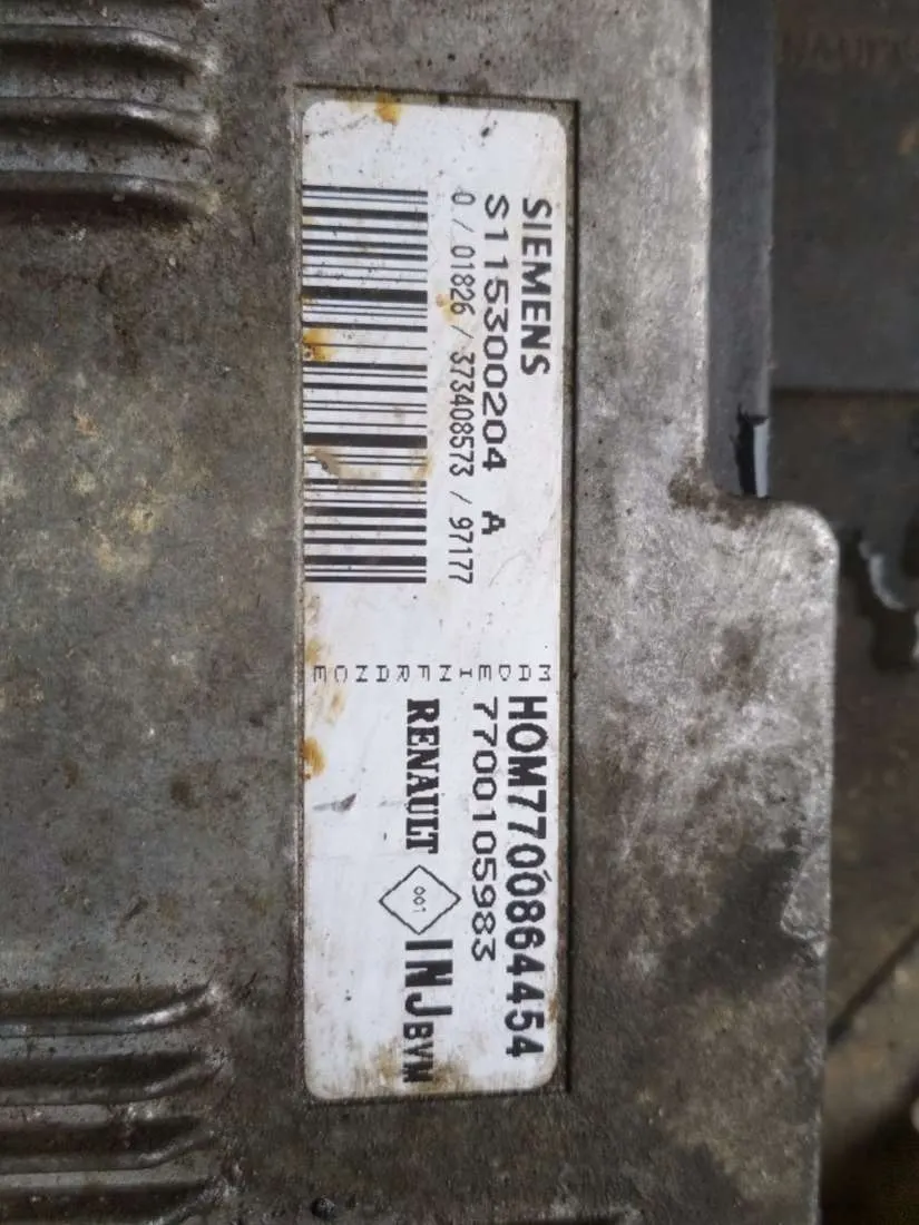 блок управления двигателем Renault Megane 1 поколение 7700105973 — фото 2