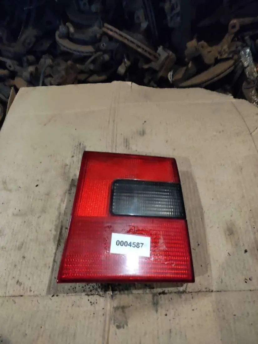 Фонарь крышки багажника правый Citroen Evasion 1 поколение [рестайлинг]