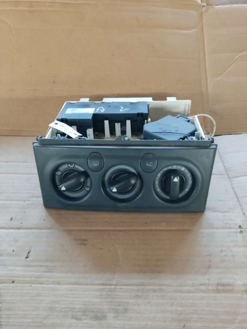 блок управления печки/климат-контроля Renault Laguna 1 поколение