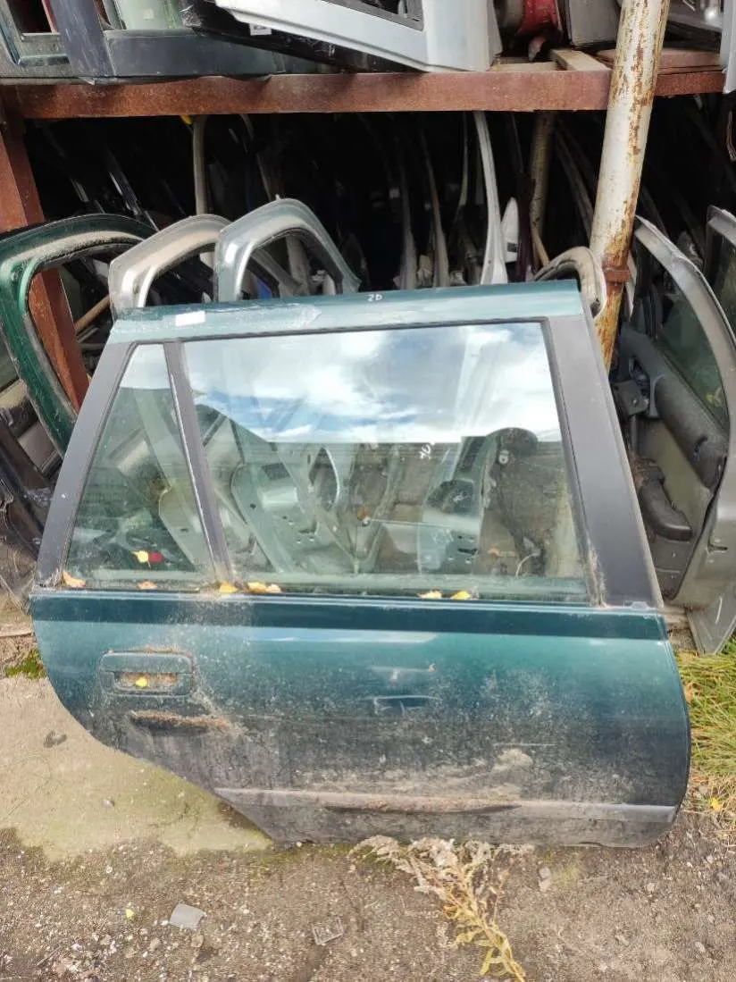 Дверь задняя правая Peugeot 406 1 поколение
