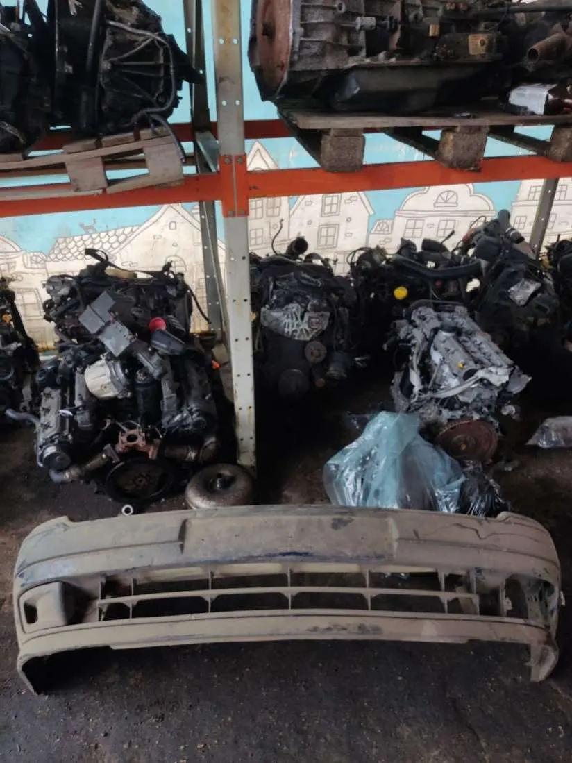 бампер передний Renault Safrane 1 поколение