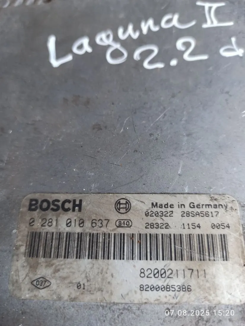 блок управления двигателем Renault Laguna 2 поколение 8200211711