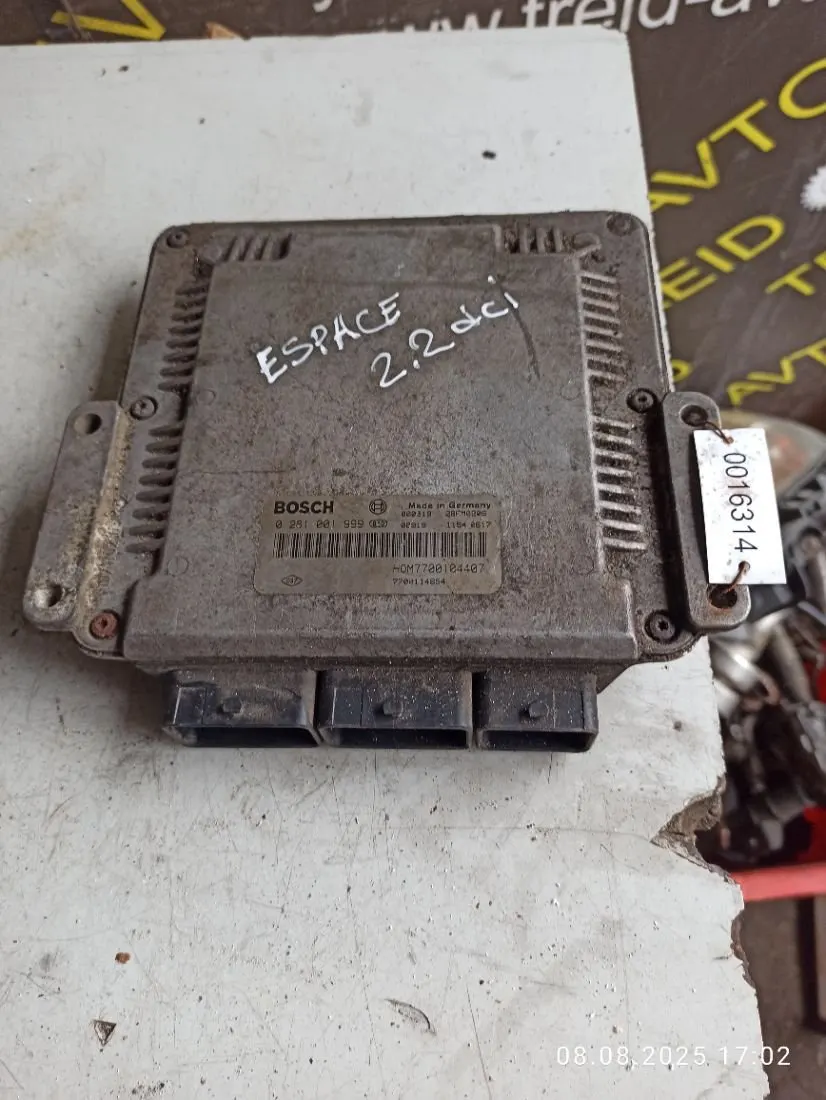 блок управления двигателем Renault Espace 4 поколение 0281001999