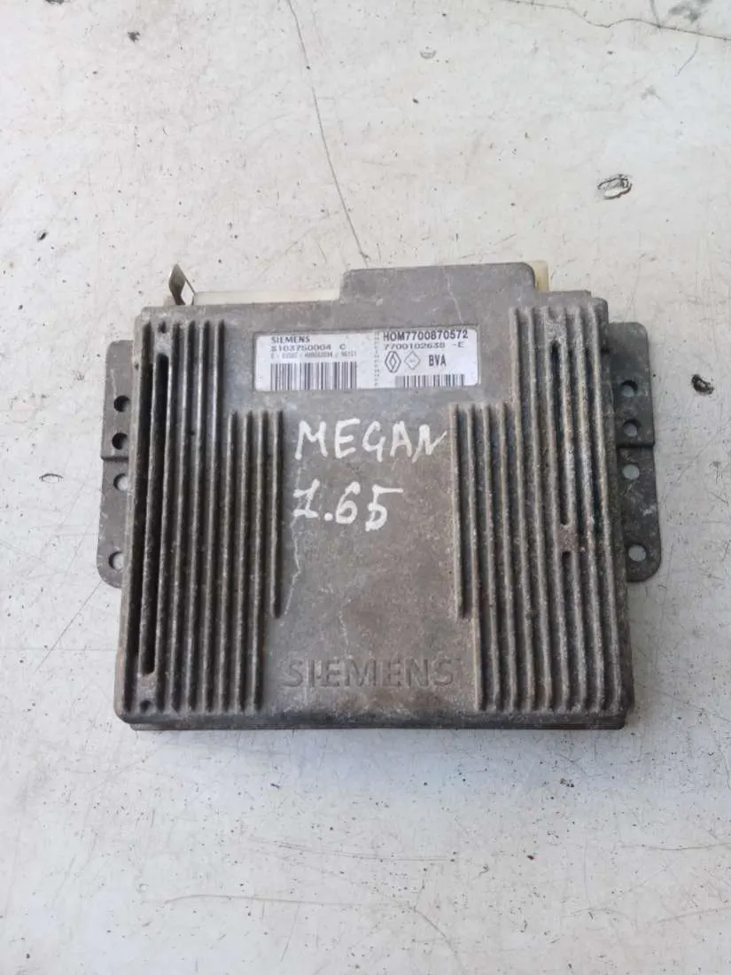 блок управления двигателем Renault Megane 1 поколение S103750004c