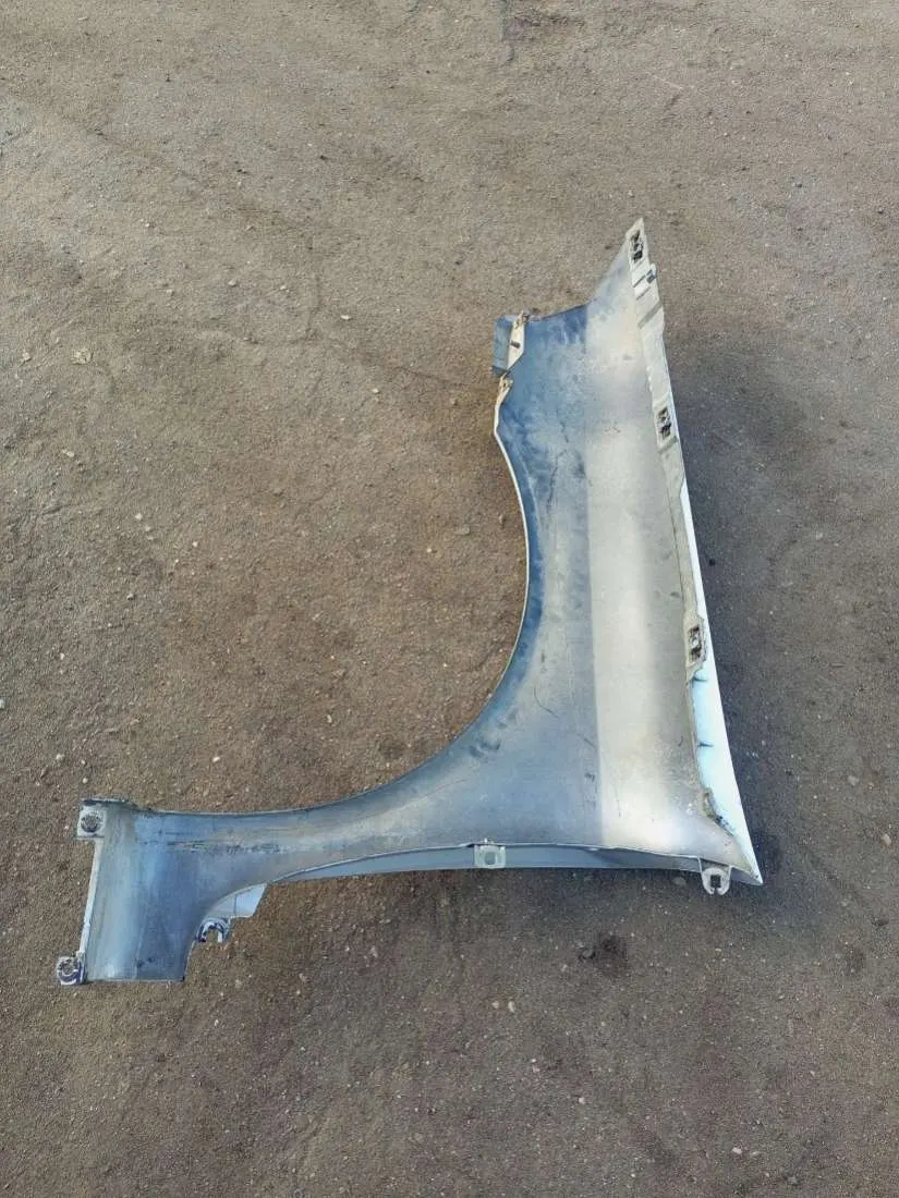 Крыло переднее правое Renault Laguna 2 поколение Артикул IMP-260602-03703