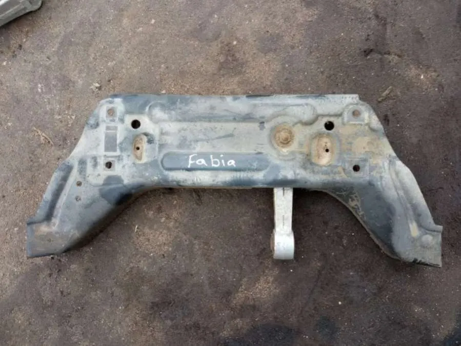 Балка подвески передняя (подрамник) Skoda Fabia 1 поколение [рестайлинг]