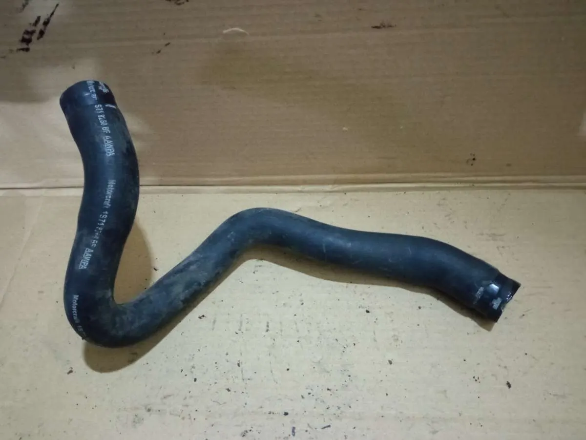 Патрубок радиатора Ford Mondeo 3 поколение 1S718260BF
