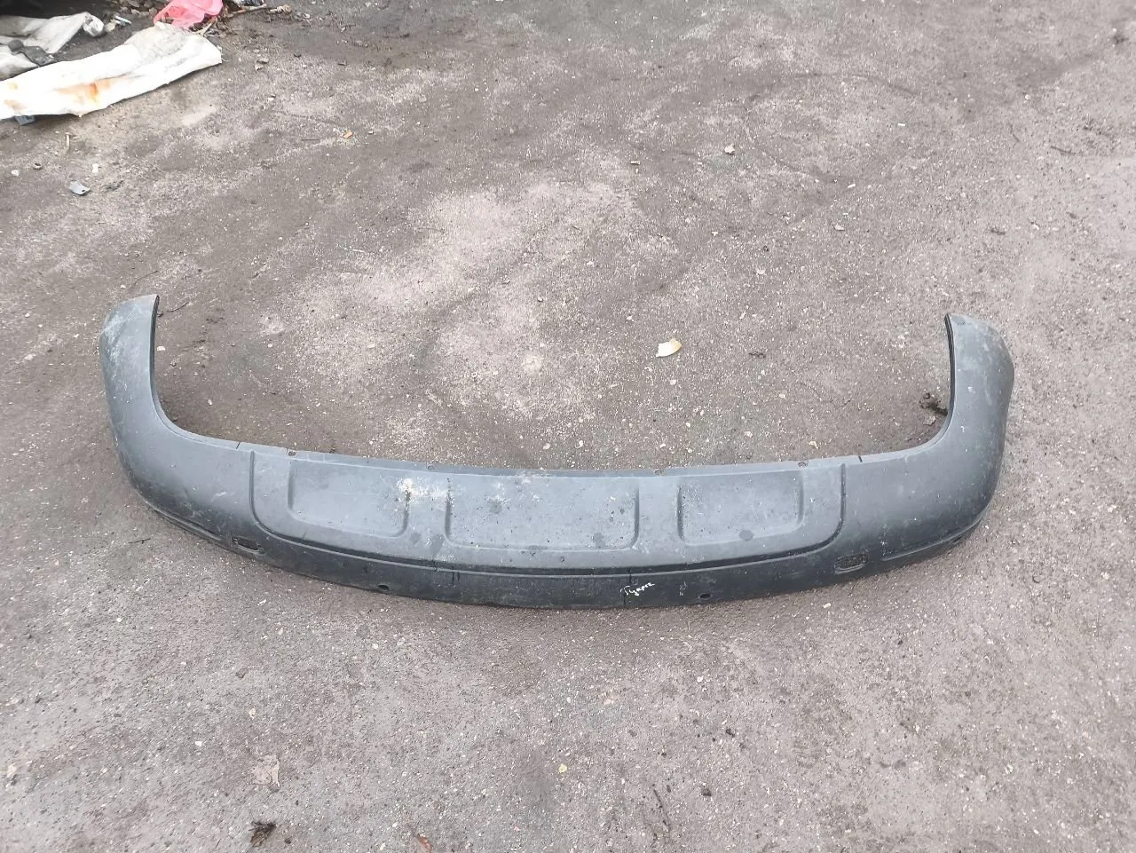 Накладка (юбка) заднего бампера Volkswagen Touareg 1 поколение 7L6807521D