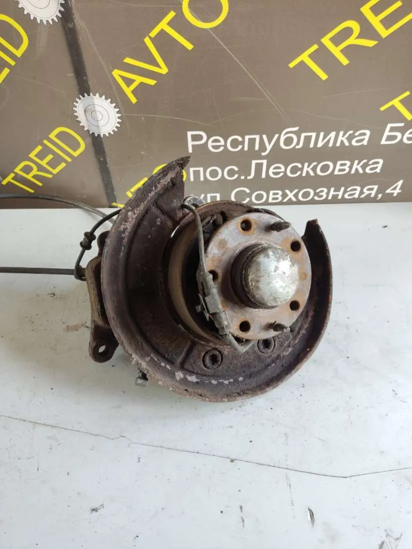 Ступица задняя левая Peugeot Boxer