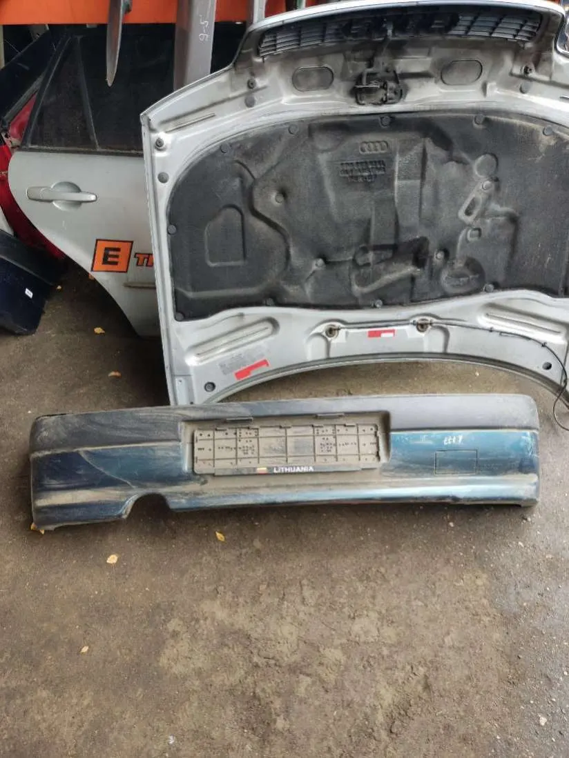 бампер задний Peugeot 306 1 поколение
