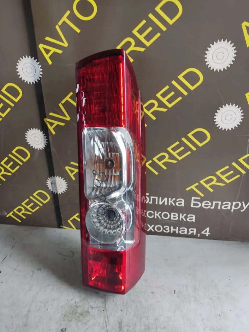 Фонарь задний правый Peugeot Boxer