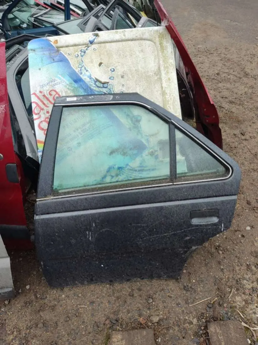 Дверь задняя левая Peugeot 405 1 поколение