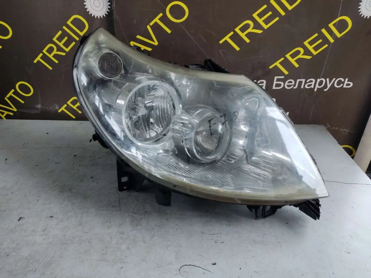 Фара передняя правая Peugeot Boxer