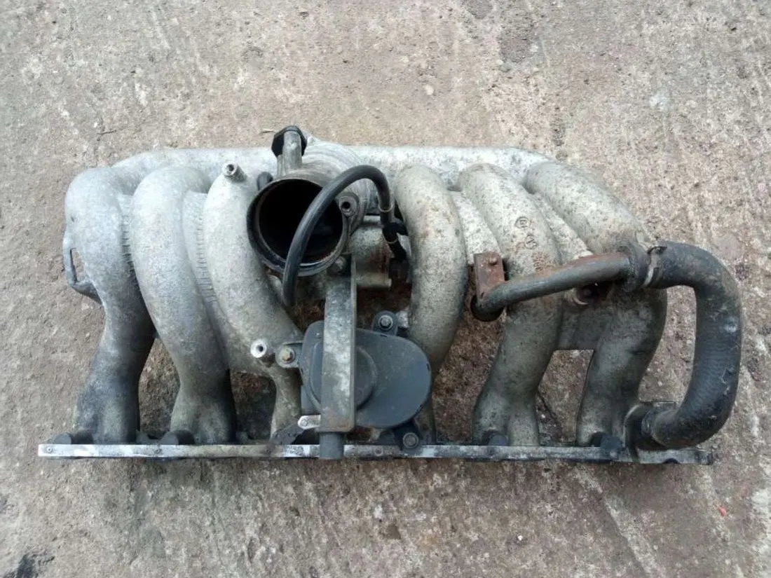 Коллектор впускной Mercedes-Benz E-klasse AMG W210 A6130900237