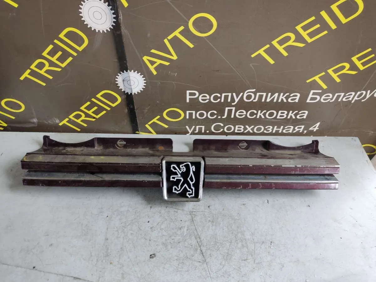 решетка радиатора Peugeot 605 1 поколение