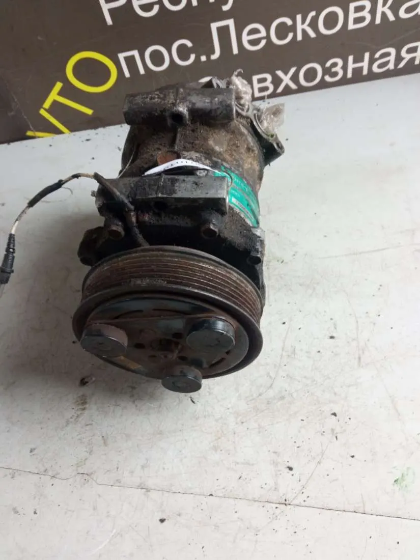 компрессор кондиционера Renault Laguna 1 поколение 7700859676 — фото 2