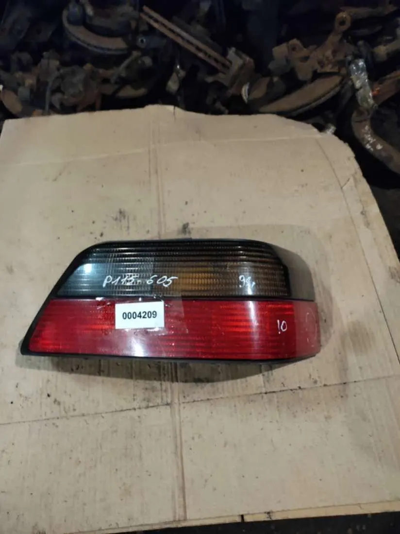 Фонарь задний левый Peugeot 605 1 поколение [рестайлинг]