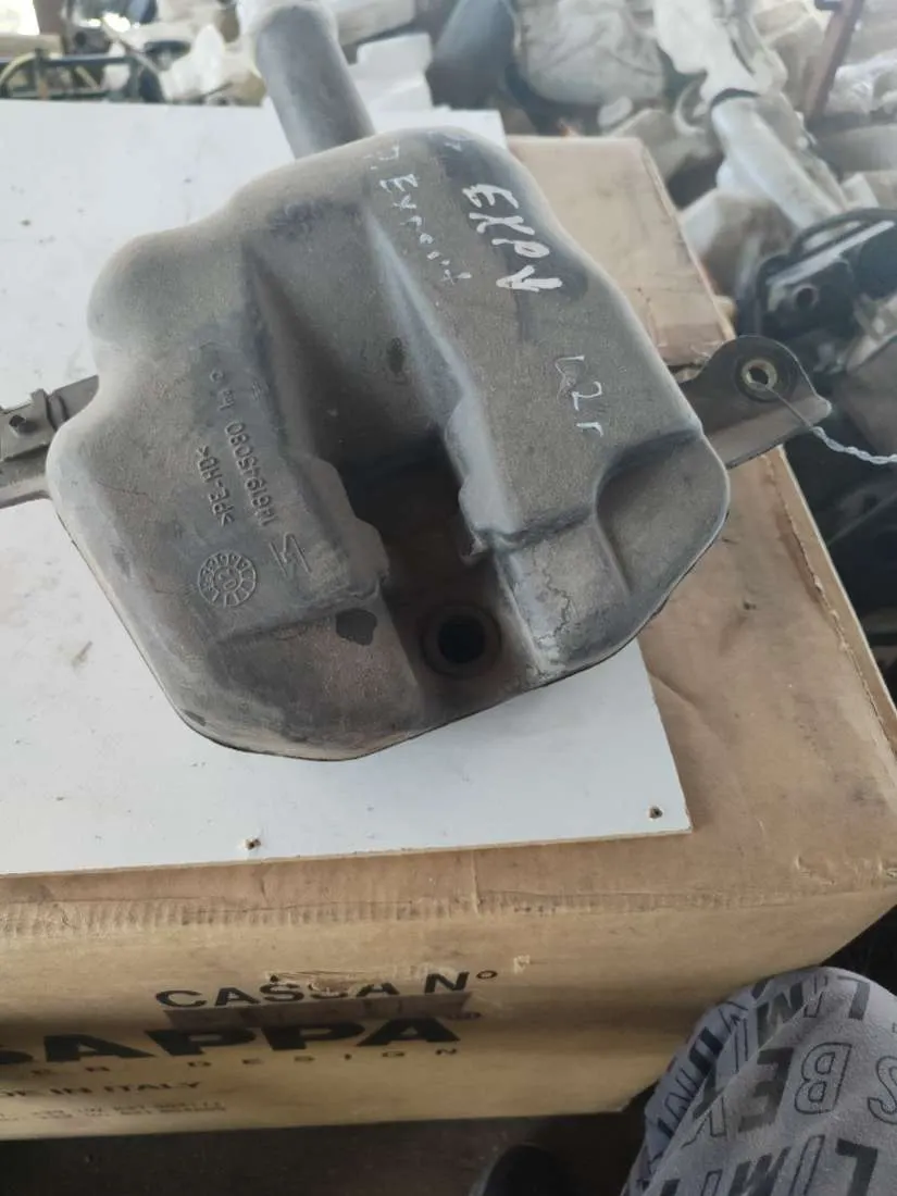 бачок омывателя Peugeot Expert 1 поколение