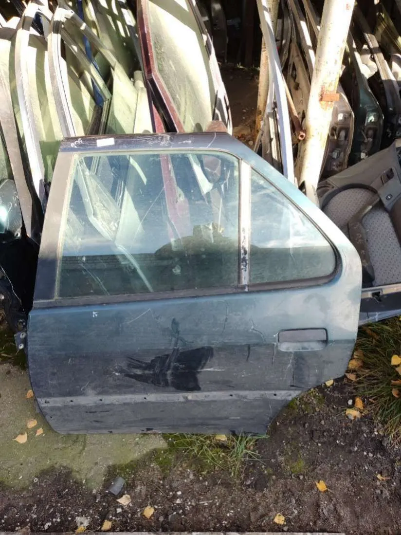 Дверь задняя левая Peugeot 306 1 поколение