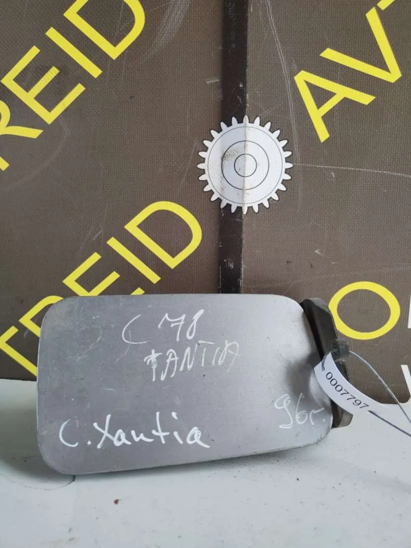 Лючок бензобака Citroen Xantia 1 поколение