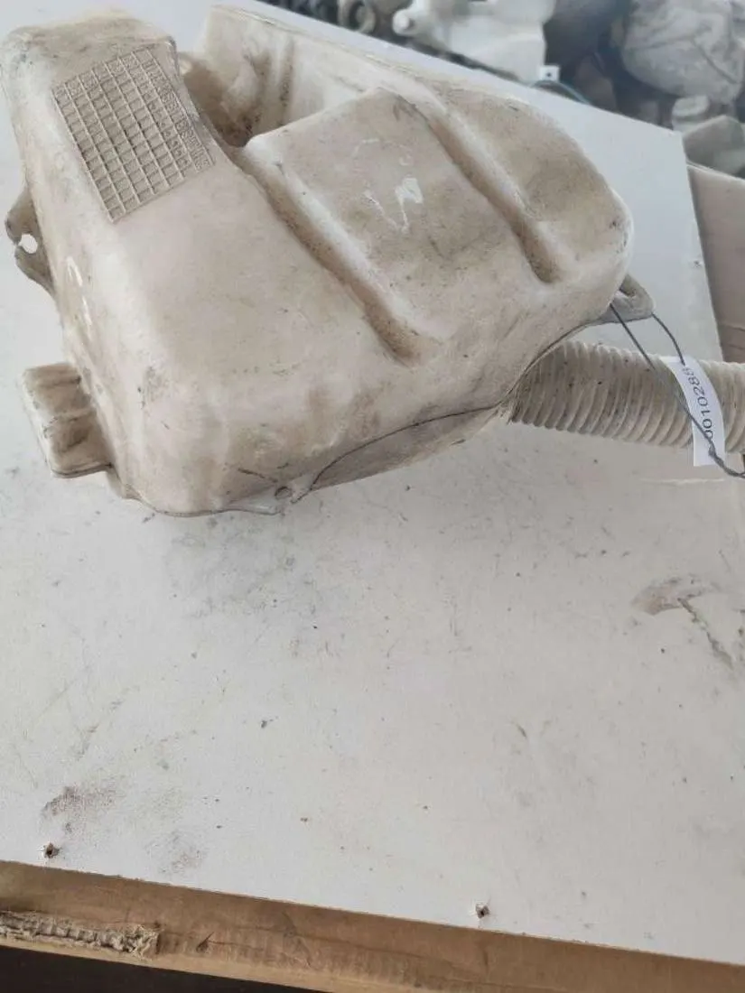 бачок омывателя Citroen C3 1 поколение
