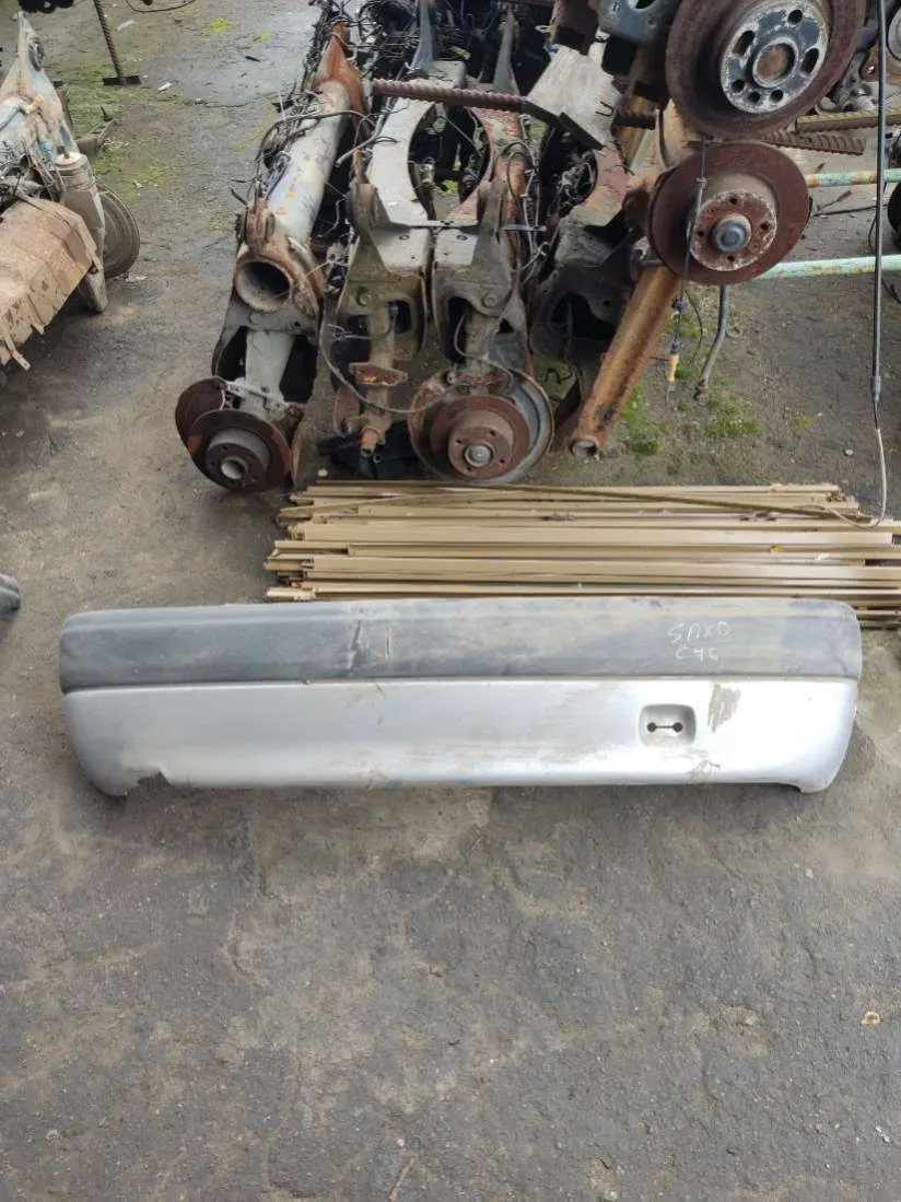 бампер задний Citroen Saxo 1 поколение