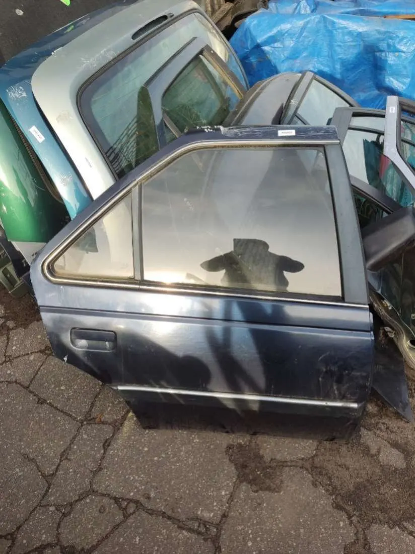 Дверь задняя правая Peugeot 405 1 поколение