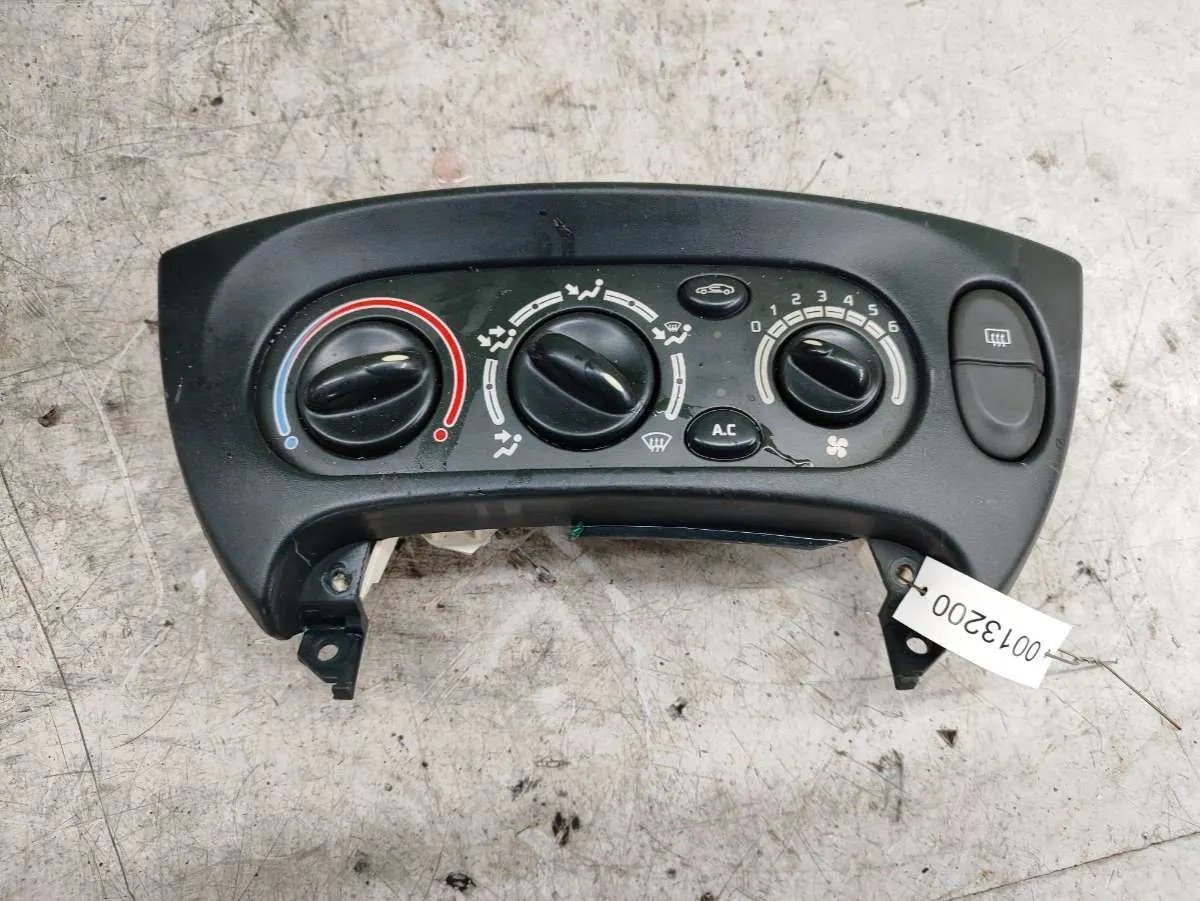 блок управления печки/климат-контроля Renault Scenic 1 поколение