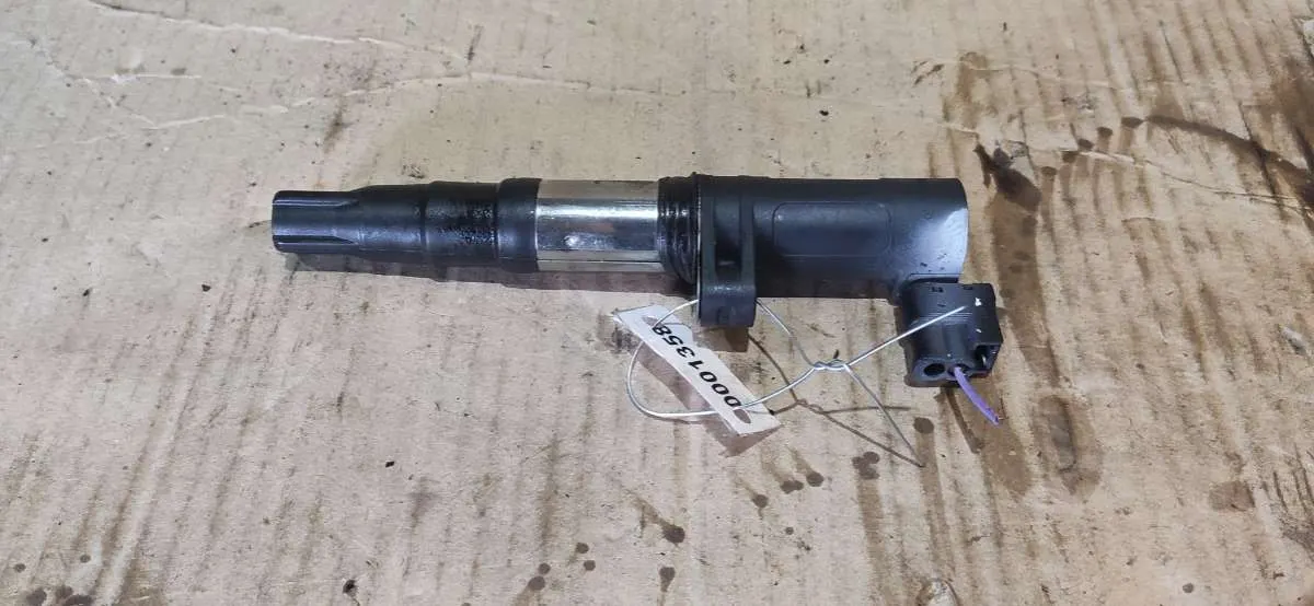 Катушка зажигания с коммутатором Renault Megane 2 поколение R0903s00100