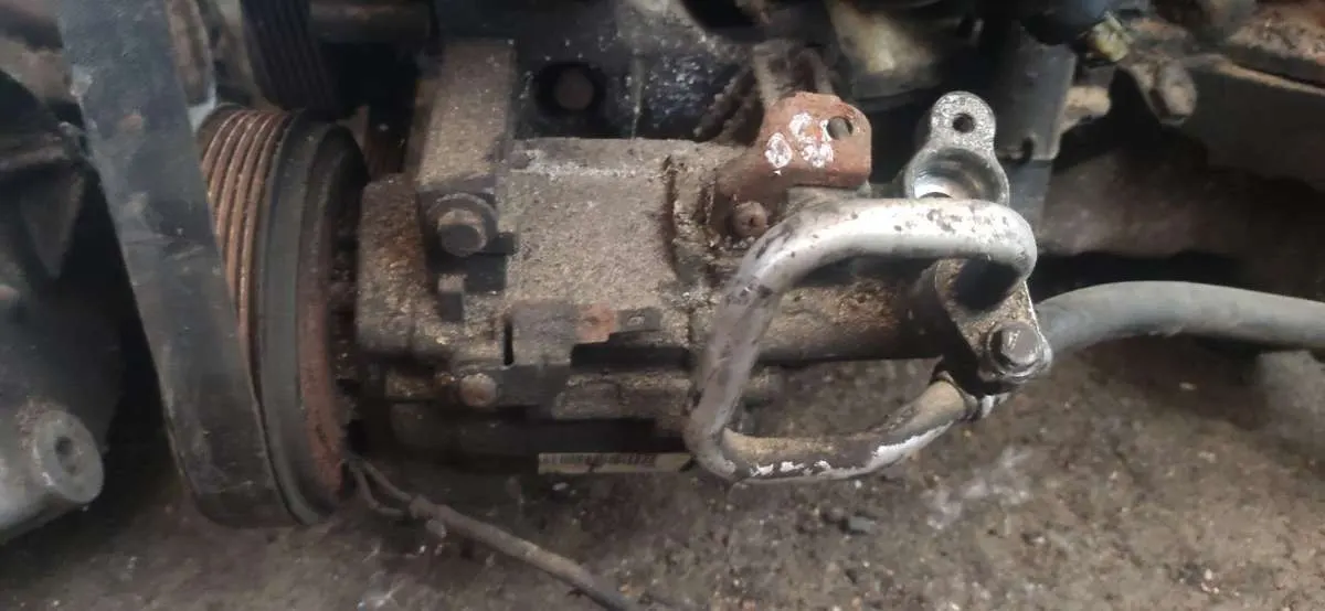 компрессор кондиционера Dacia Lodgy 1 поколение 926009154r