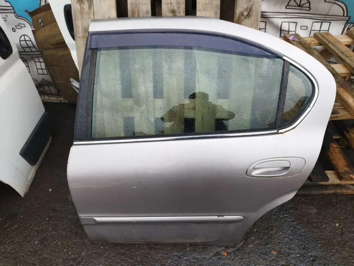 Стекло двери задней левой Nissan Maxima 5 поколение