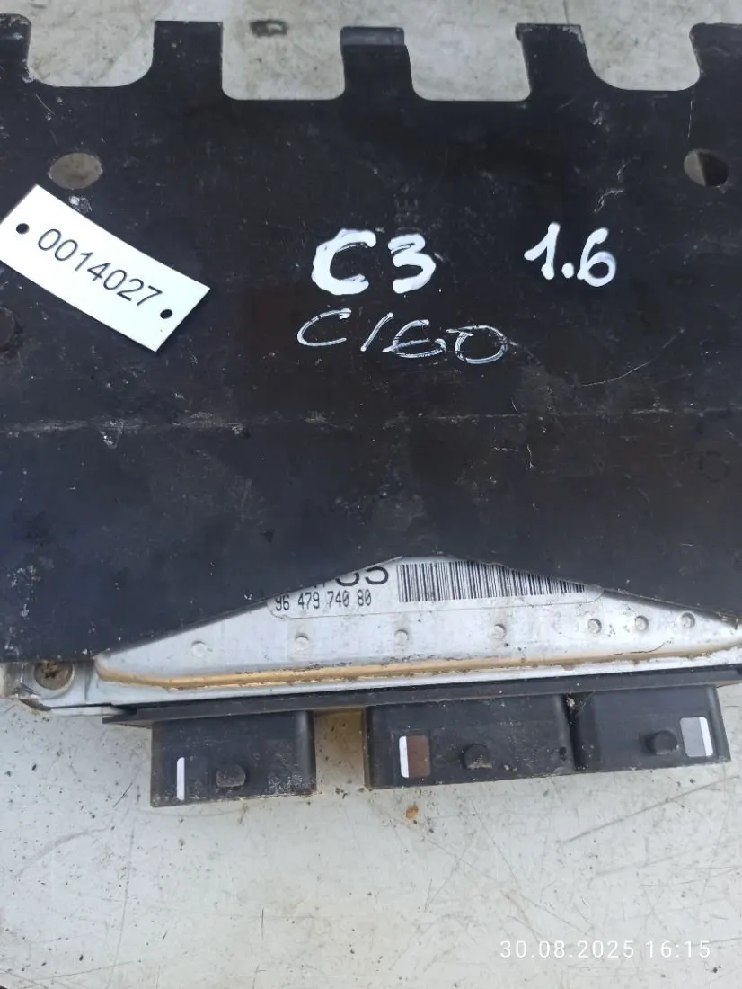 блок управления двигателем Citroen C3 1 поколение 9647974080